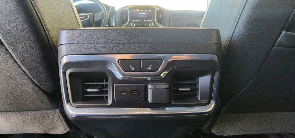Used 2023 GMC Sierra 3500 AT4 w/ AT4 Preferred Package AWD/4WD image 19