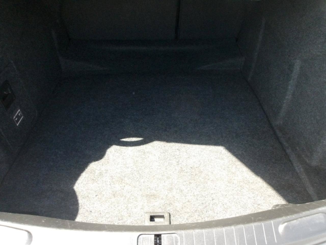 Used 2019 Chevrolet Impala LT FWD image 13