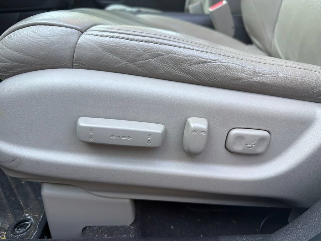 Used 2014 Honda CR-V EX-L image 16