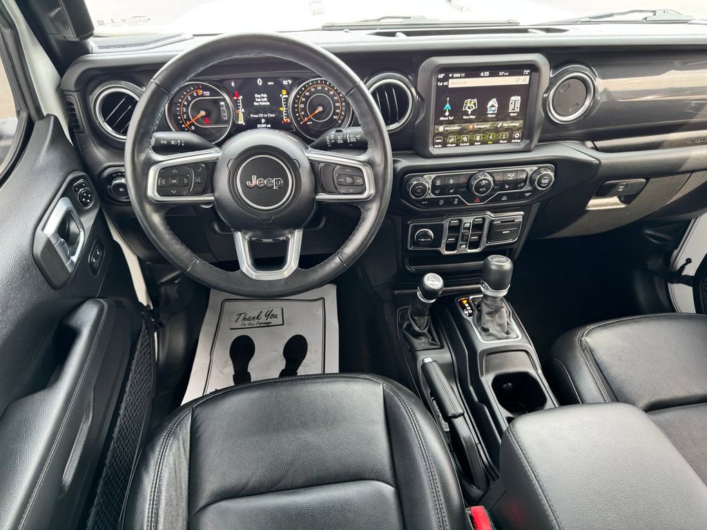 Used 2023 Jeep Wrangler Unlimited Sahara AWD/4WD image 19