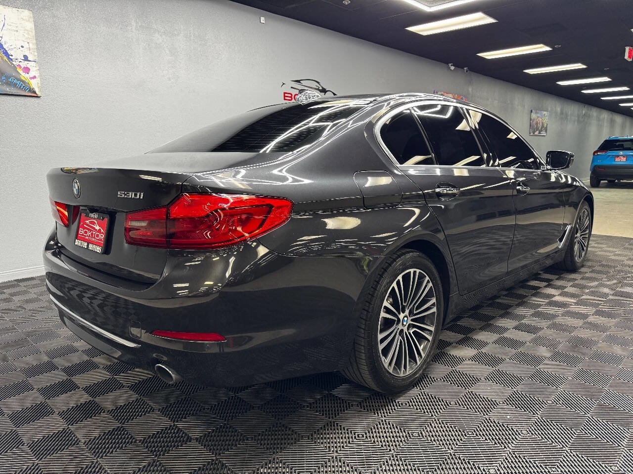 Used 2018 BMW 530i image 12