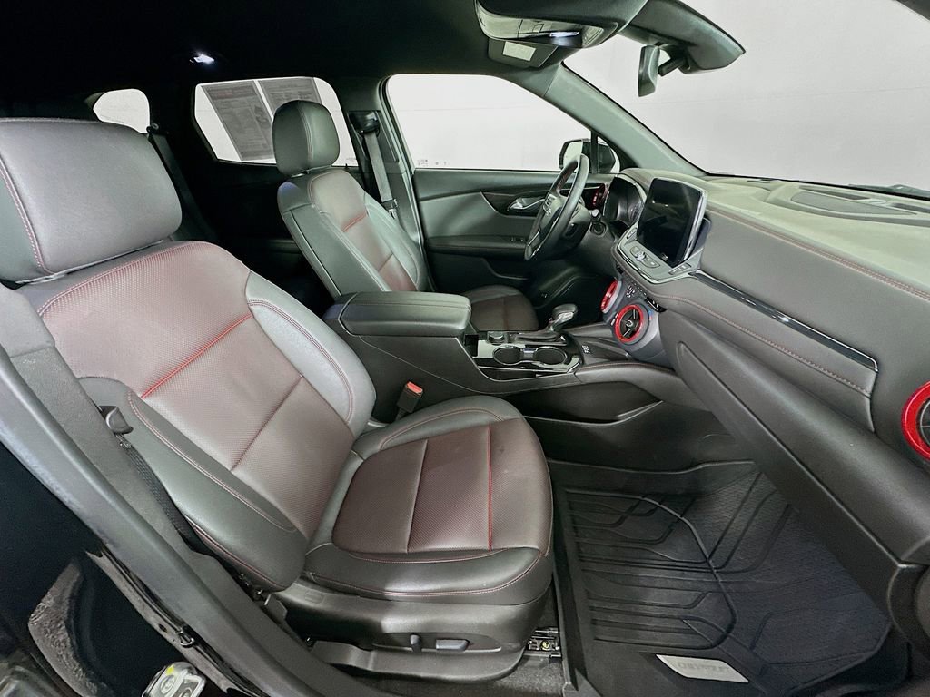 Used 2024 Chevrolet Blazer RS w/ Enhanced Convenience Package FWD image 36