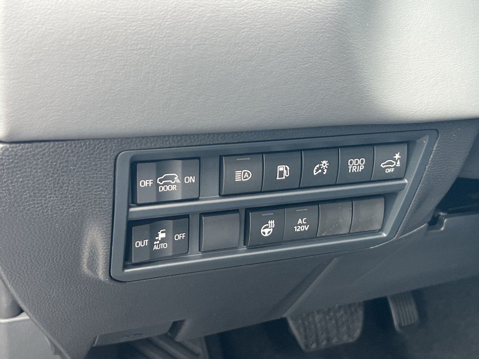 New 2026 Toyota Sequoia Capstone AWD/4WD image 24