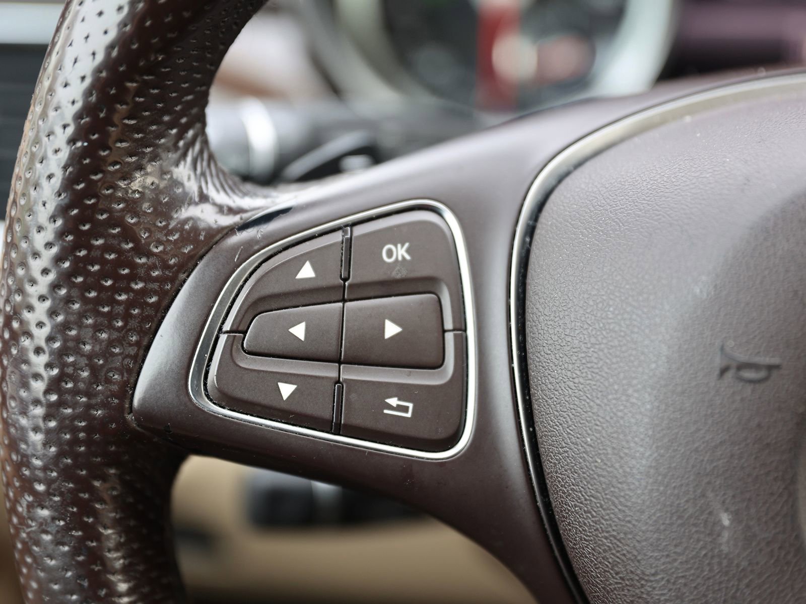 Used 2018 Mercedes-Benz GLE 350 4MATIC image 41