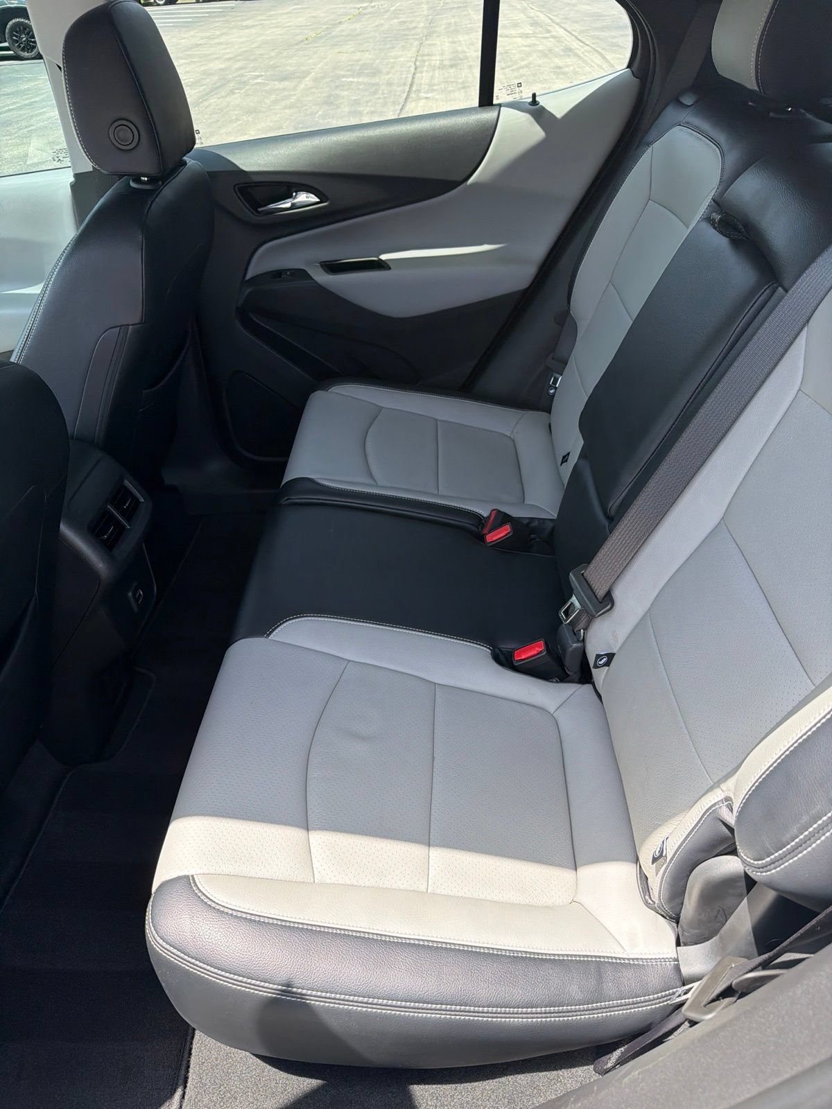 Used 2022 Chevrolet Equinox LT FWD image 27