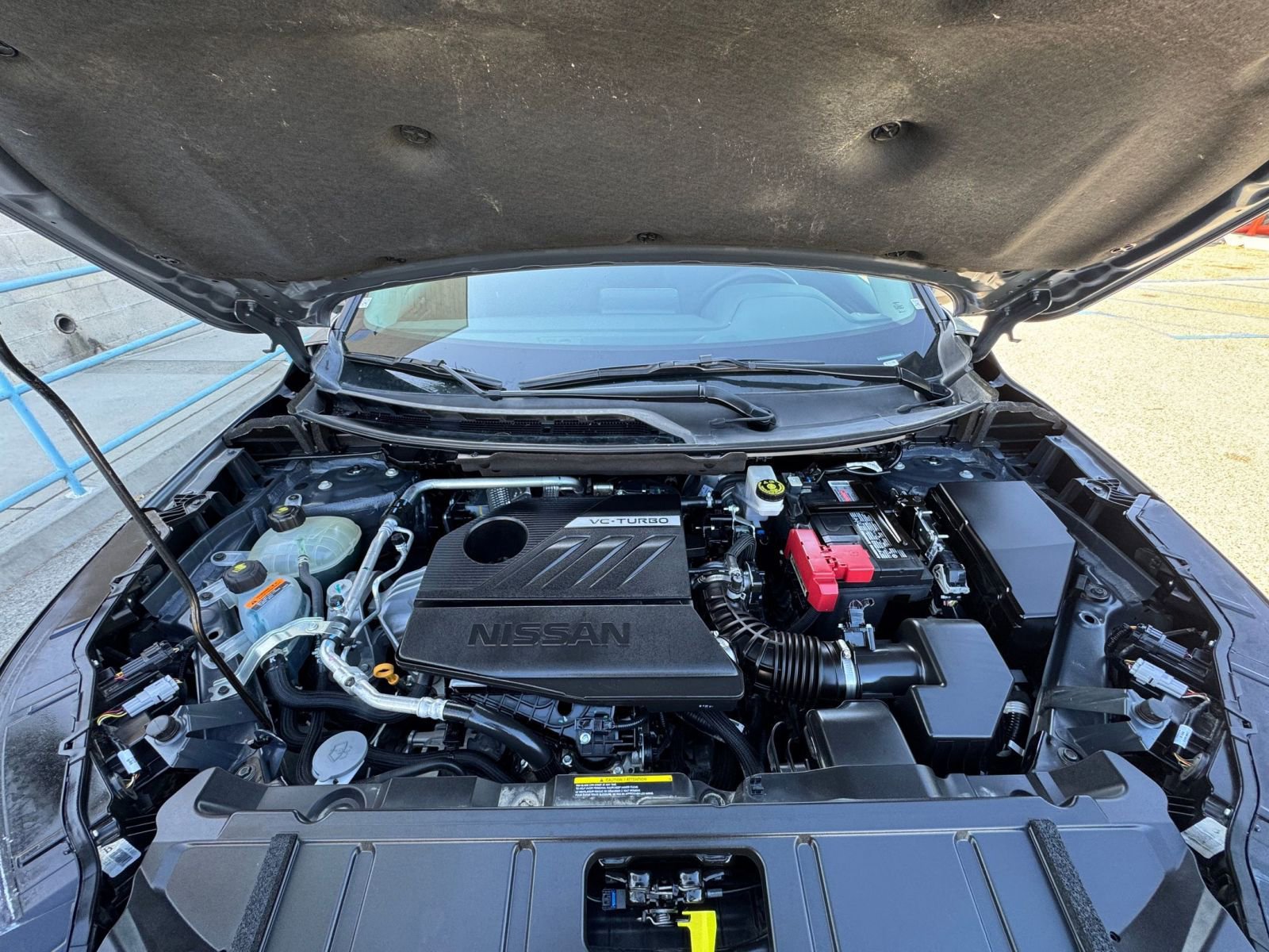 Used 2025 Nissan Rogue SV FWD image 34