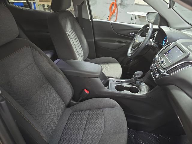 Used 2024 Chevrolet Equinox LT w/ LPO, Floor Liner Package image 11