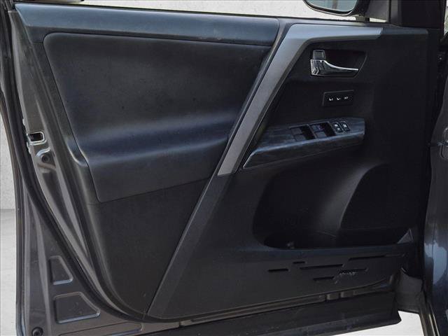 Used 2017 Toyota RAV4 Platinum FWD image 12