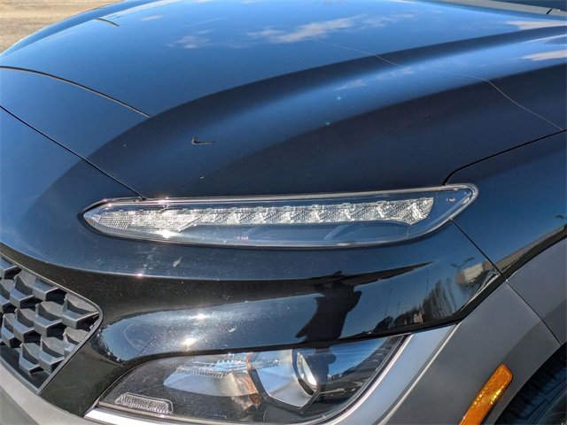 Used 2022 Hyundai Kona SE image 9