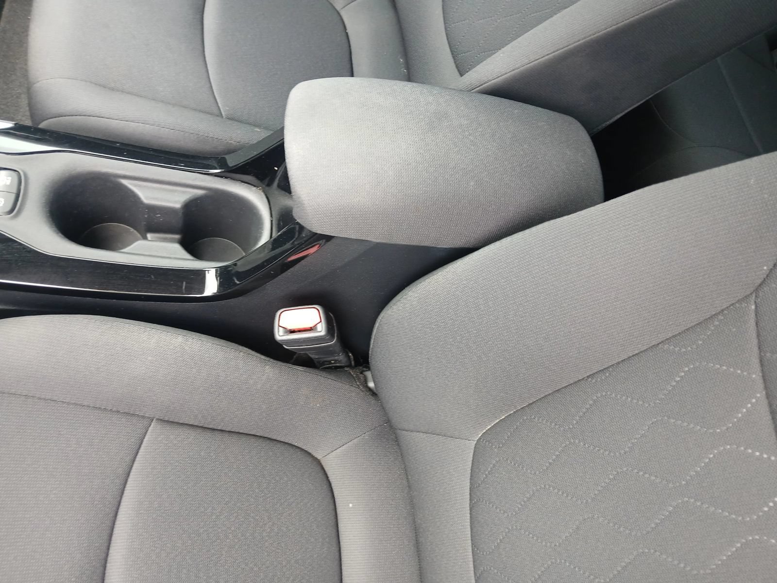 Used 2020 Toyota Corolla LE FWD image 16