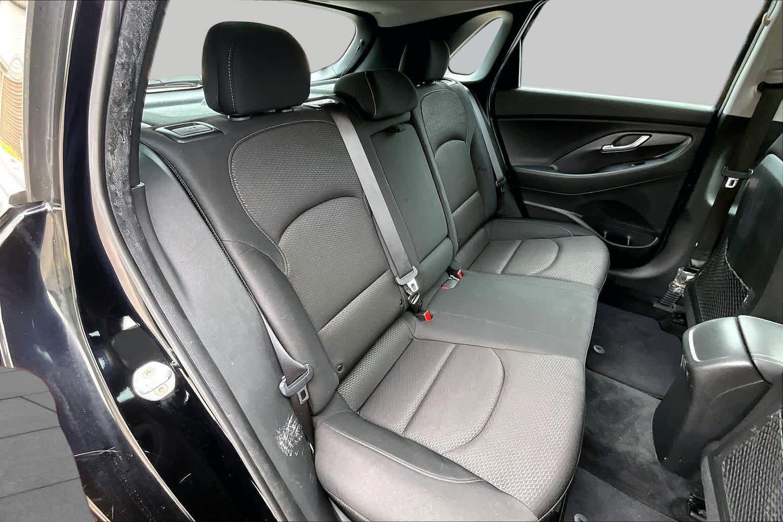 Used 2018 Hyundai Elantra GT FWD image 20