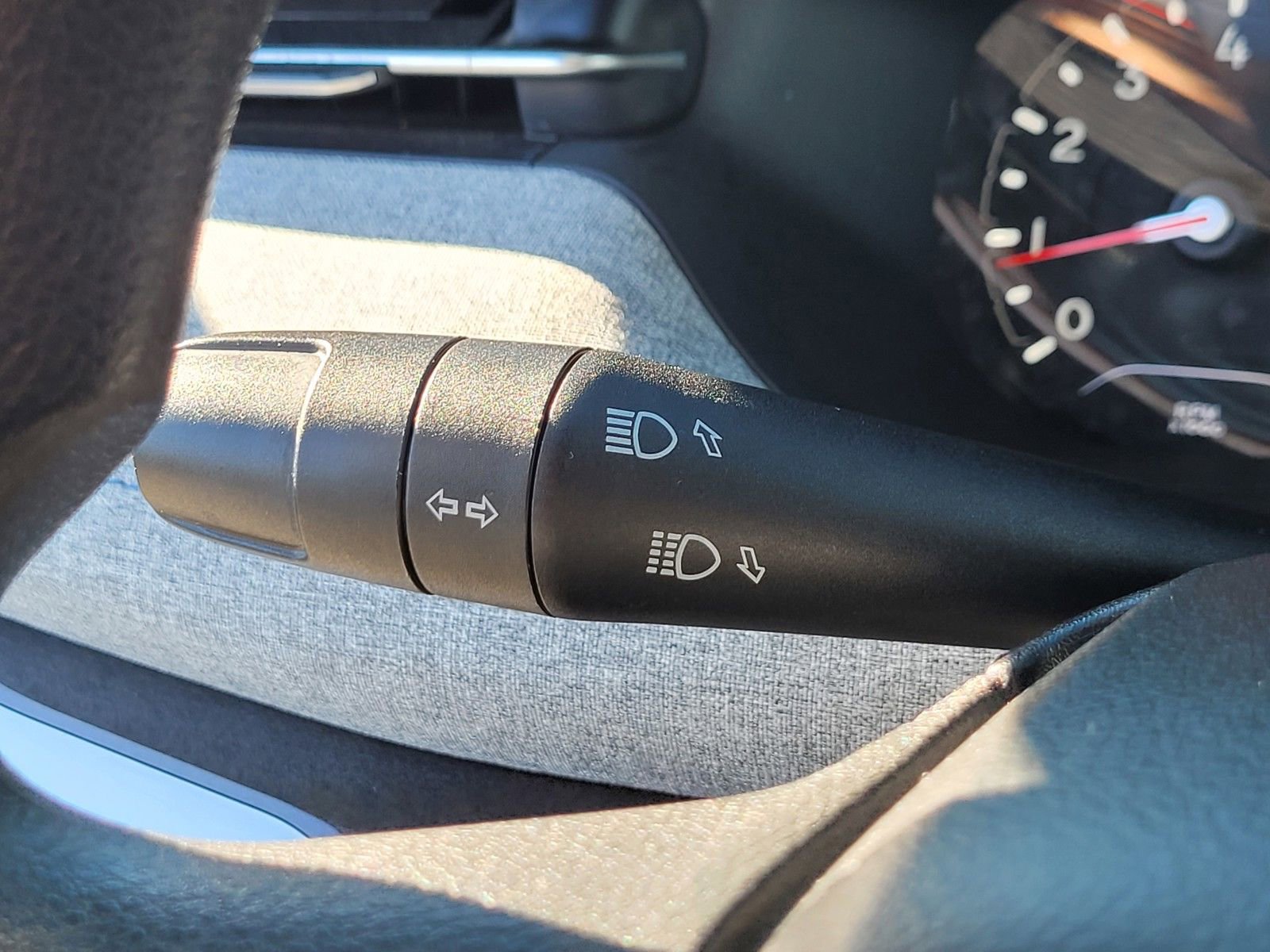 Used 2023 Jeep Compass Sport image 24