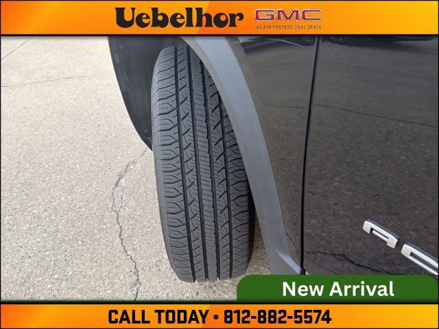 Used 2023 GMC Acadia SLT w/ Preferred Package image 21