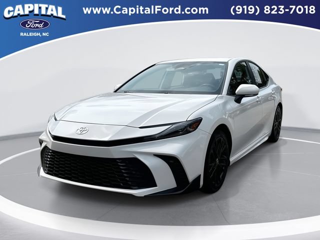 Used 2025 Toyota Camry SE w/ Convenience Package