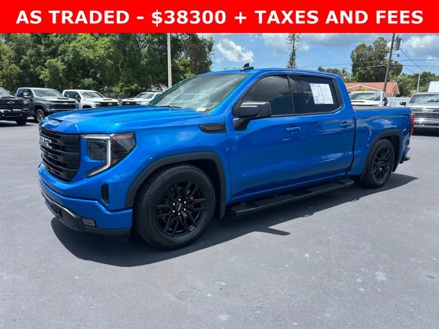 Used 2022 GMC Sierra 1500 Elevation w/ LPO, Elevation Black Package RWD image 3