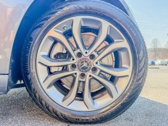 Used 2018 Mercedes-Benz C 300 4MATIC Sedan w/ Premium Package image 17