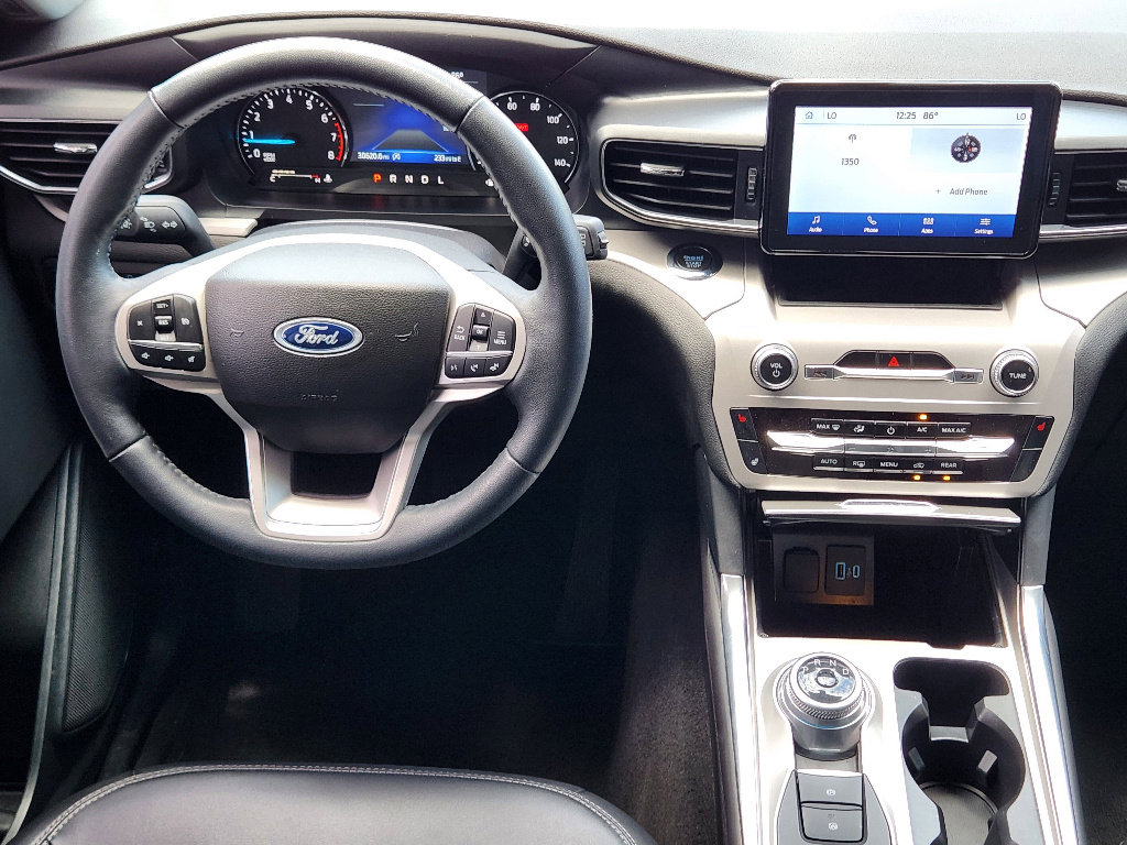 Used 2023 Ford Explorer XLT w/ Equipment Group 202A image 26