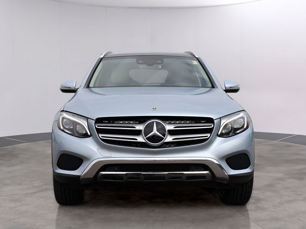 Used 2018 Mercedes-Benz GLC 300 4MATIC image 2