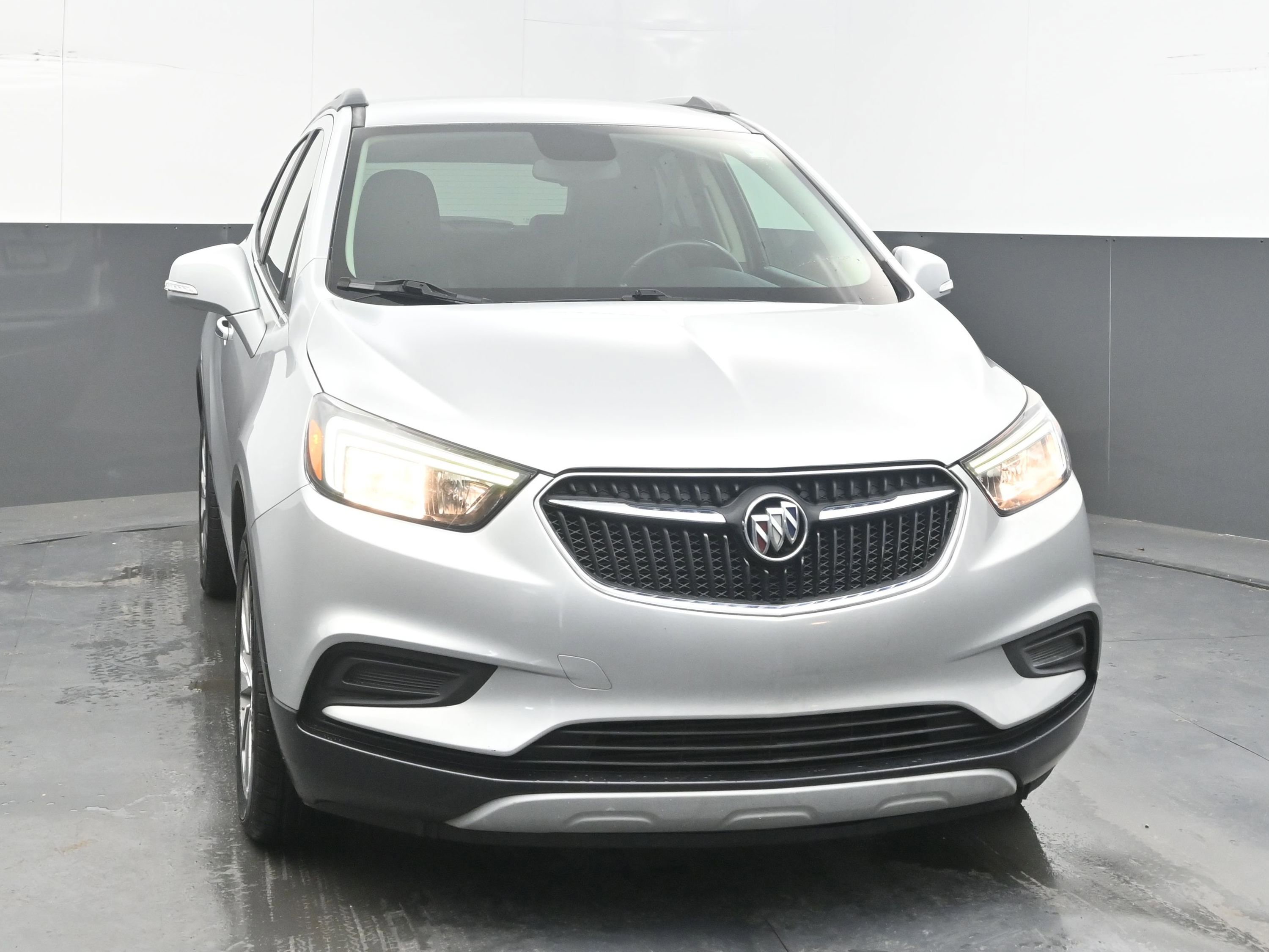 Used 2019 Buick Encore Preferred w/ Safety Package FWD image 2