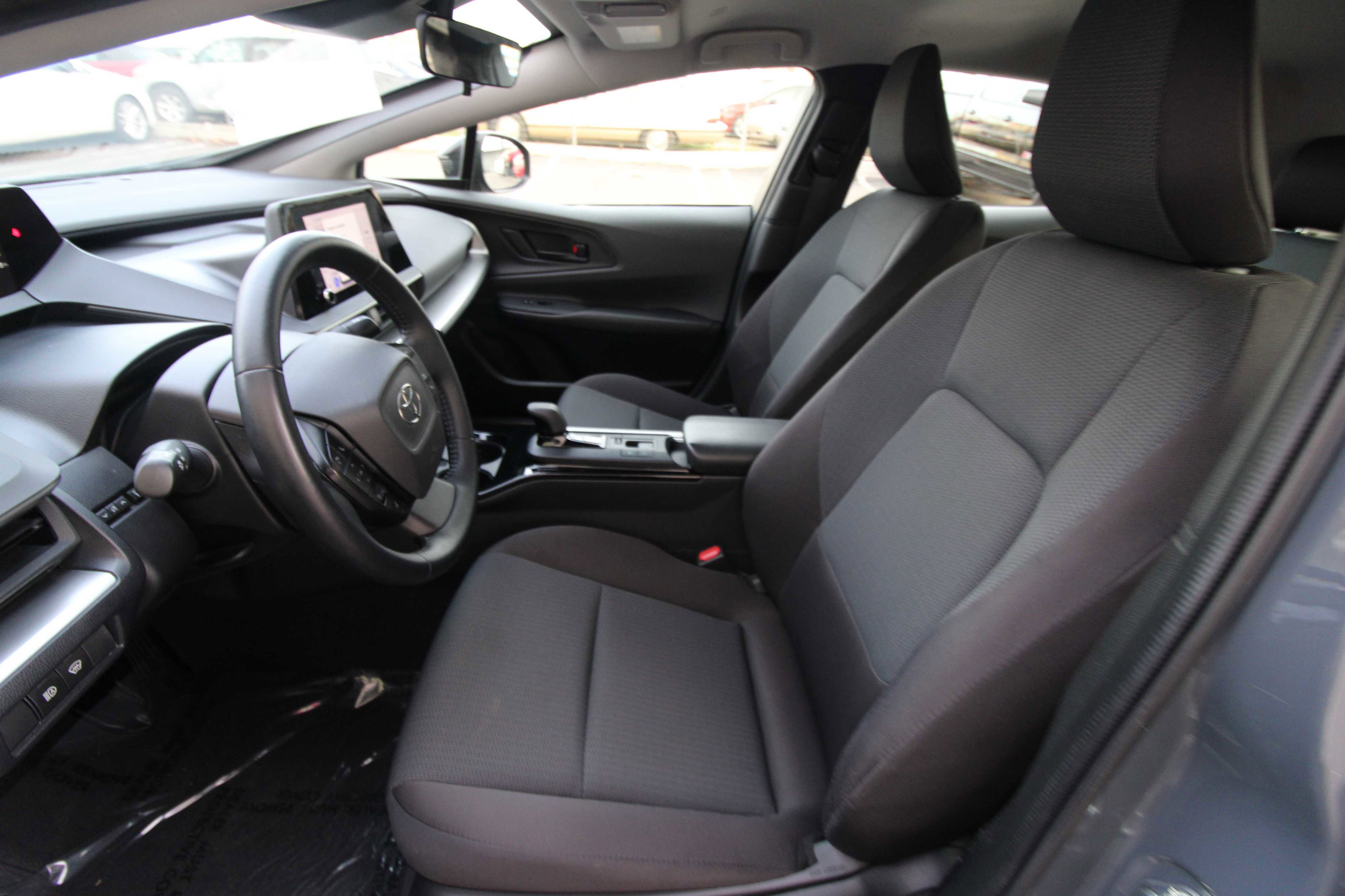 Used 2023 Toyota Prius LE image 21