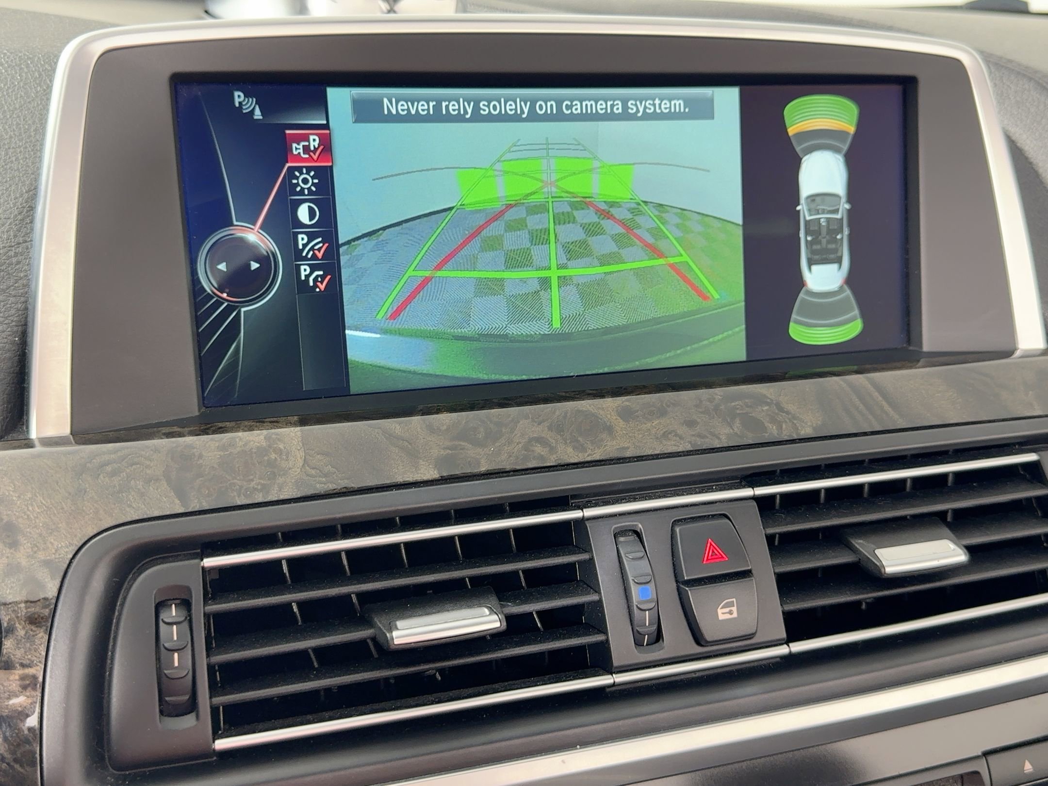 Used 2014 BMW M6 Convertible RWD image 23