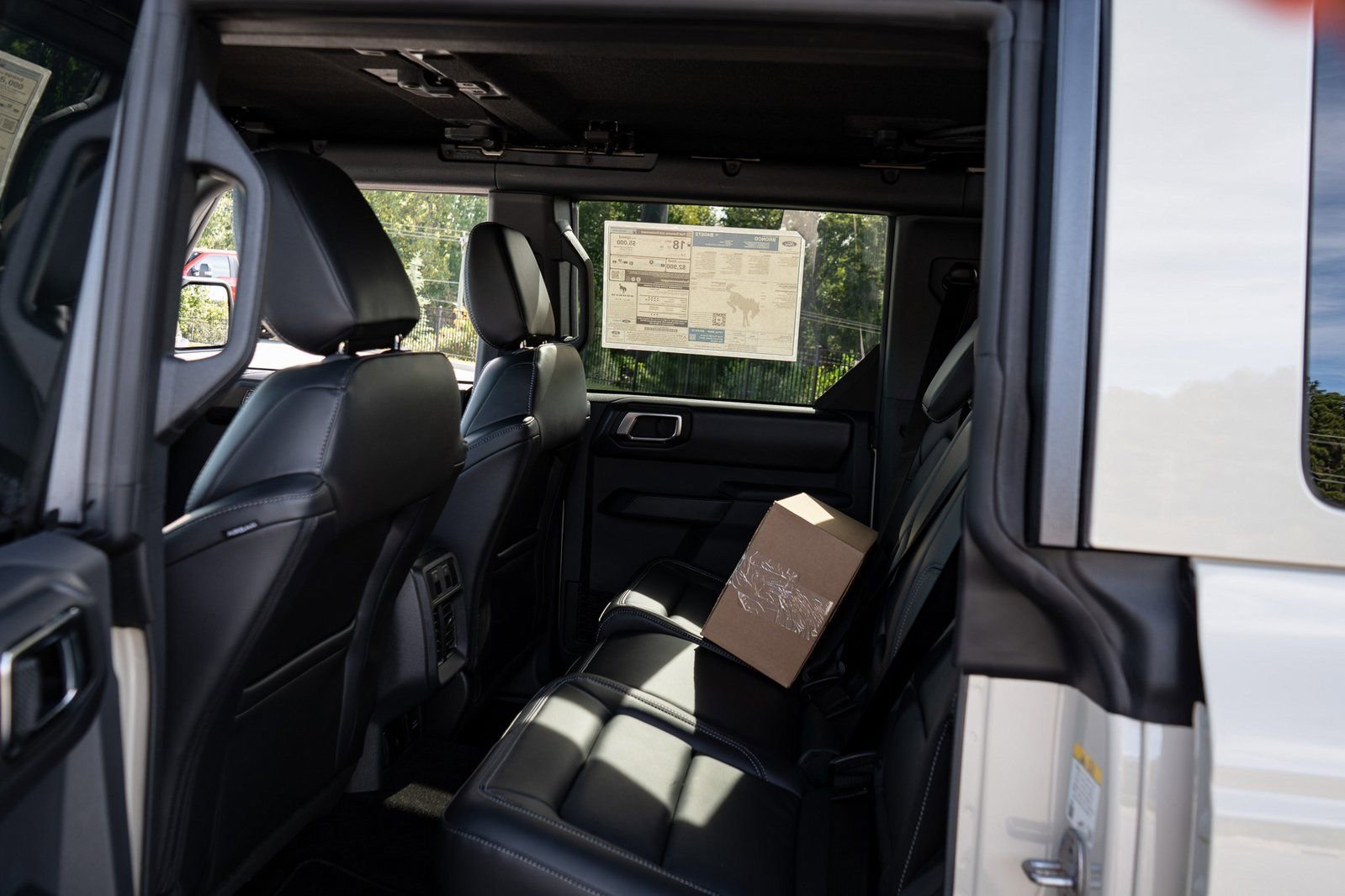 New 2025 Ford Bronco Outer Banks w/ Sasquatch Package image 18