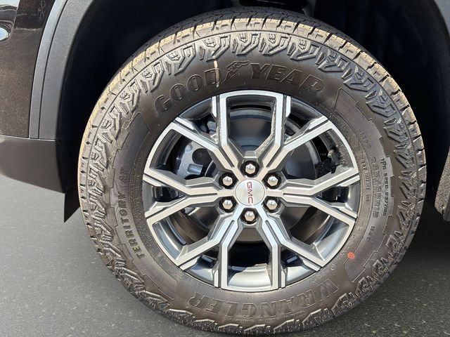 New 2026 GMC Acadia AT4 w/ Luxury Package AWD/4WD image 10
