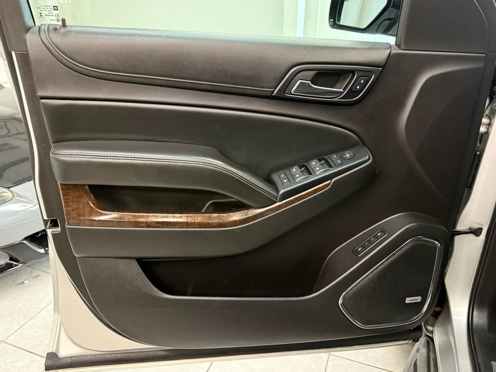 Used 2015 Chevrolet Tahoe LT AWD/4WD image 14