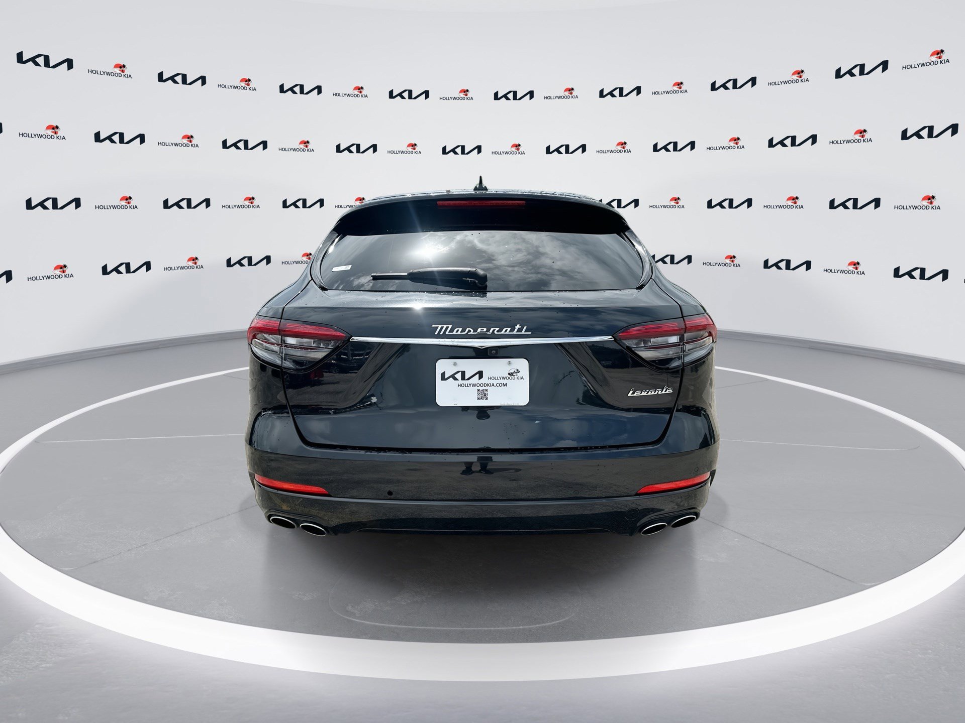 Used 2022 Maserati Levante GT AWD/4WD image 7