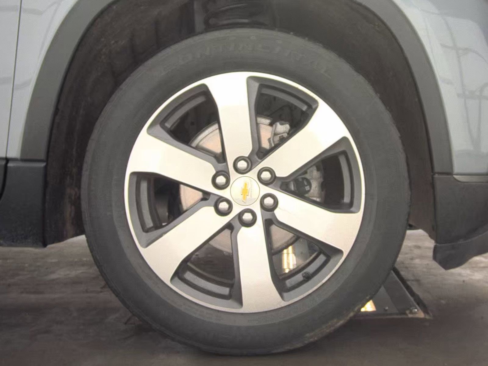 Used 2021 Chevrolet Traverse LT w/ LT Premium Package image 11