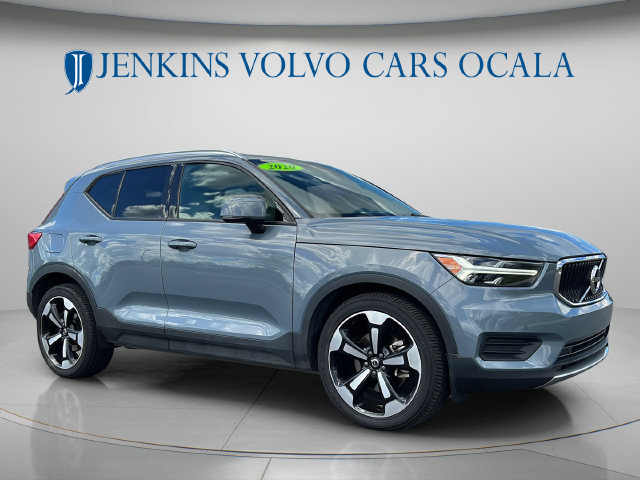 Used 2020 Volvo XC40 T5 Momentum