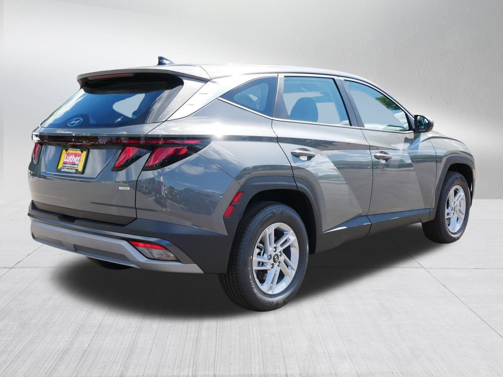 New 2026 Hyundai Tucson SE image 4