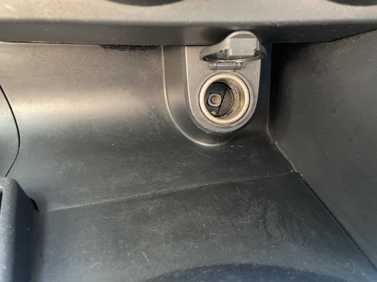 Used 2015 Scion tC FWD image 23