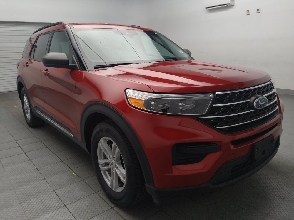 Used 2024 Ford Explorer XLT RWD image 13