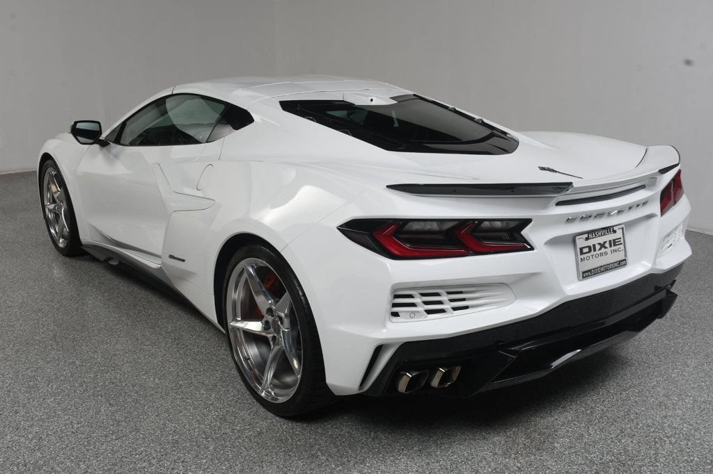 Used 2024 Chevrolet Corvette E-Ray w/ Chrome Exterior Badge Package AWD/4WD image 6