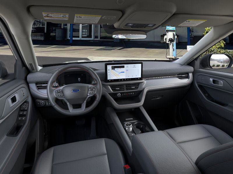 New 2025 Ford Explorer Active w/ Active Comfort Package image 9