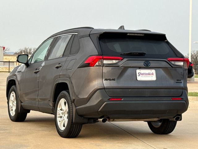 Used 2019 Toyota RAV4 XLE w/ Convenience Package image 7