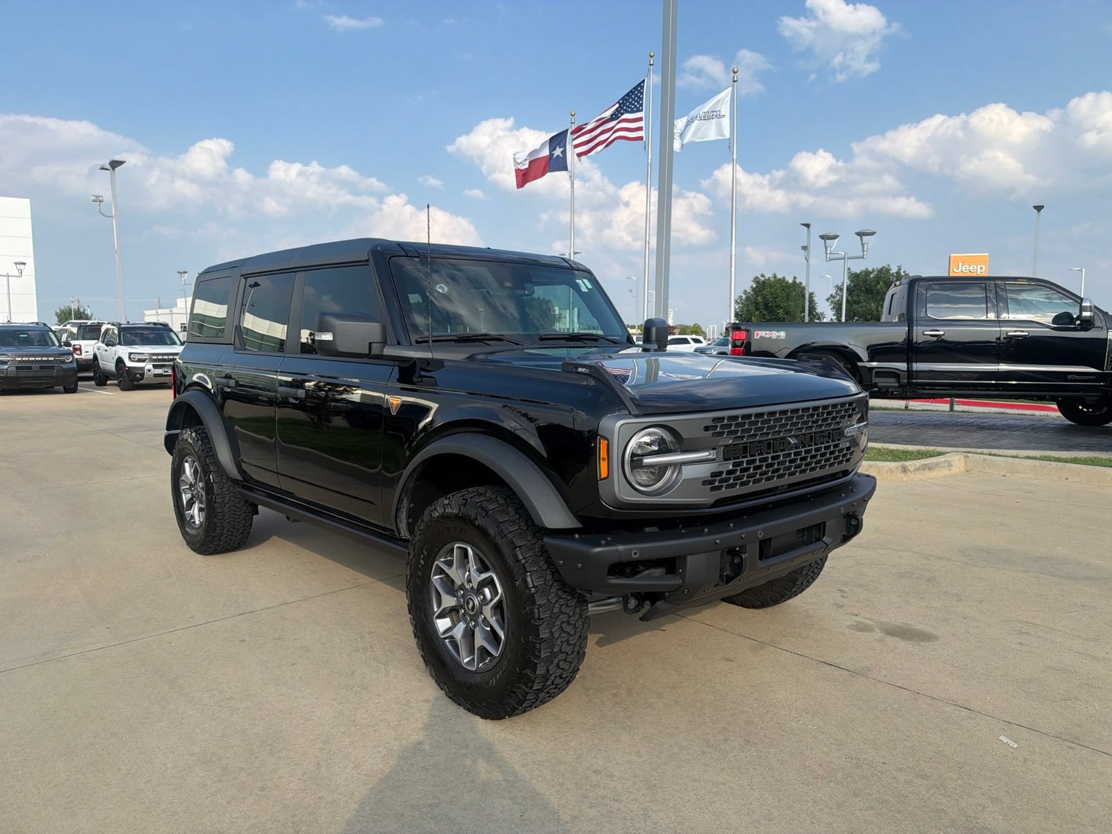 Used 2024 Ford Bronco Badlands AWD/4WD image 8
