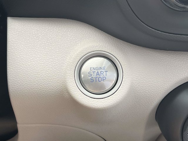 New 2026 Hyundai Venue SEL FWD image 31