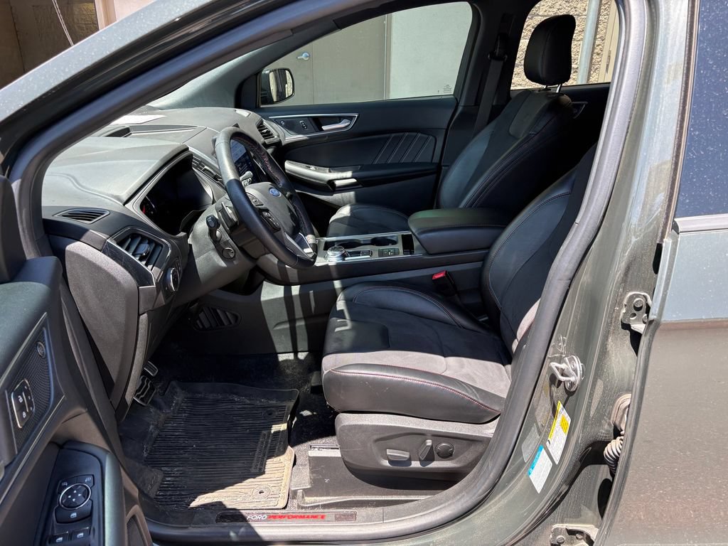 Certified 2024 Ford Edge ST w/ Equipment Group 401A AWD/4WD image 18