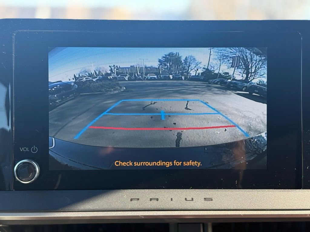 Certified 2025 Toyota Prius Plug-In Hybrid image 28