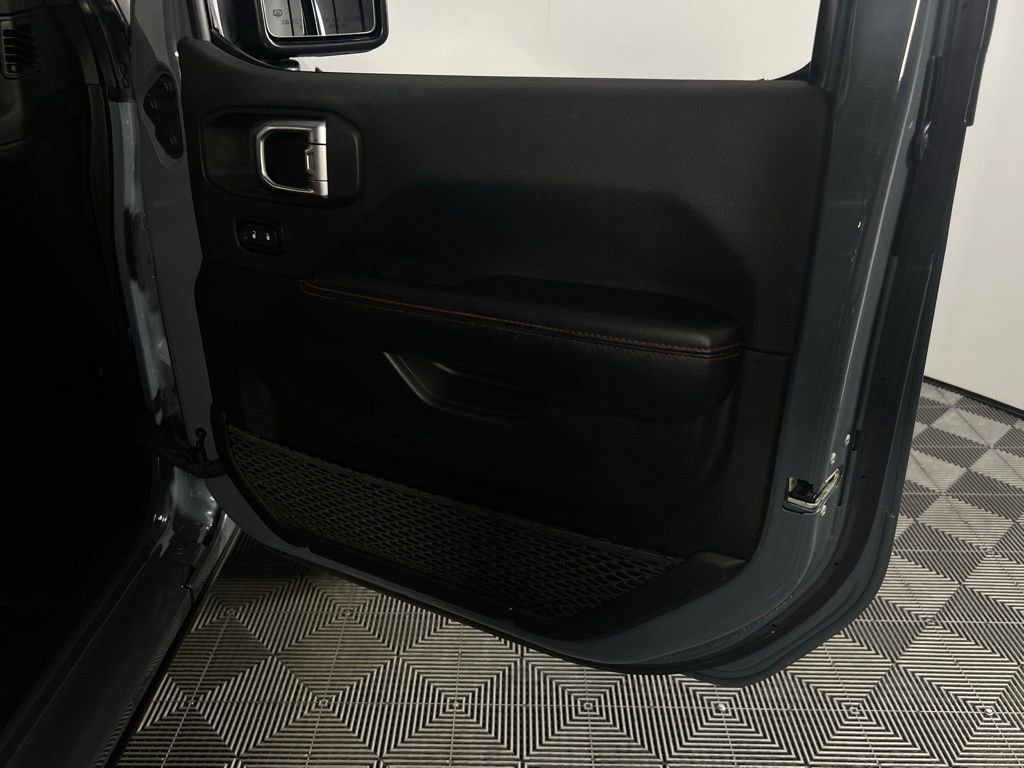 Used 2024 Jeep Wrangler Unlimited Rubicon 392 image 31