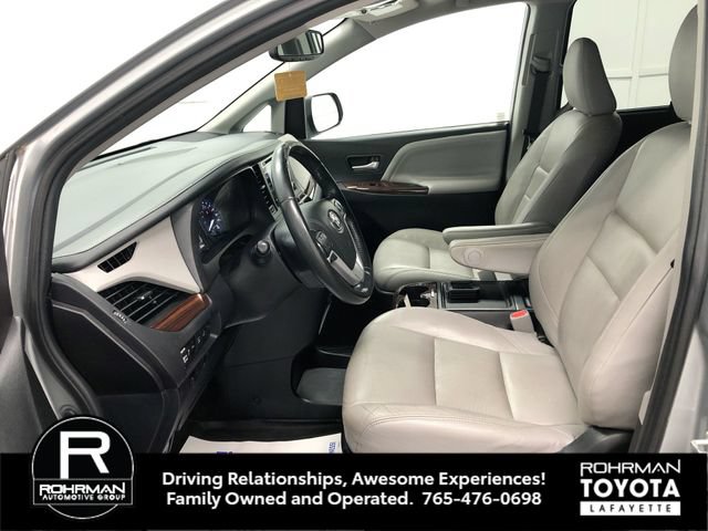 Used 2019 Toyota Sienna Limited Premium AWD/4WD image 11