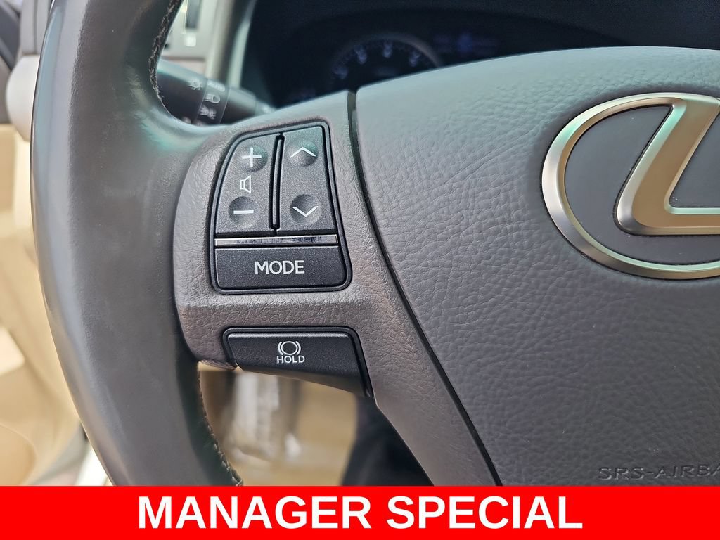 Used 2016 Lexus LS 460 w/ Comfort Package RWD image 17