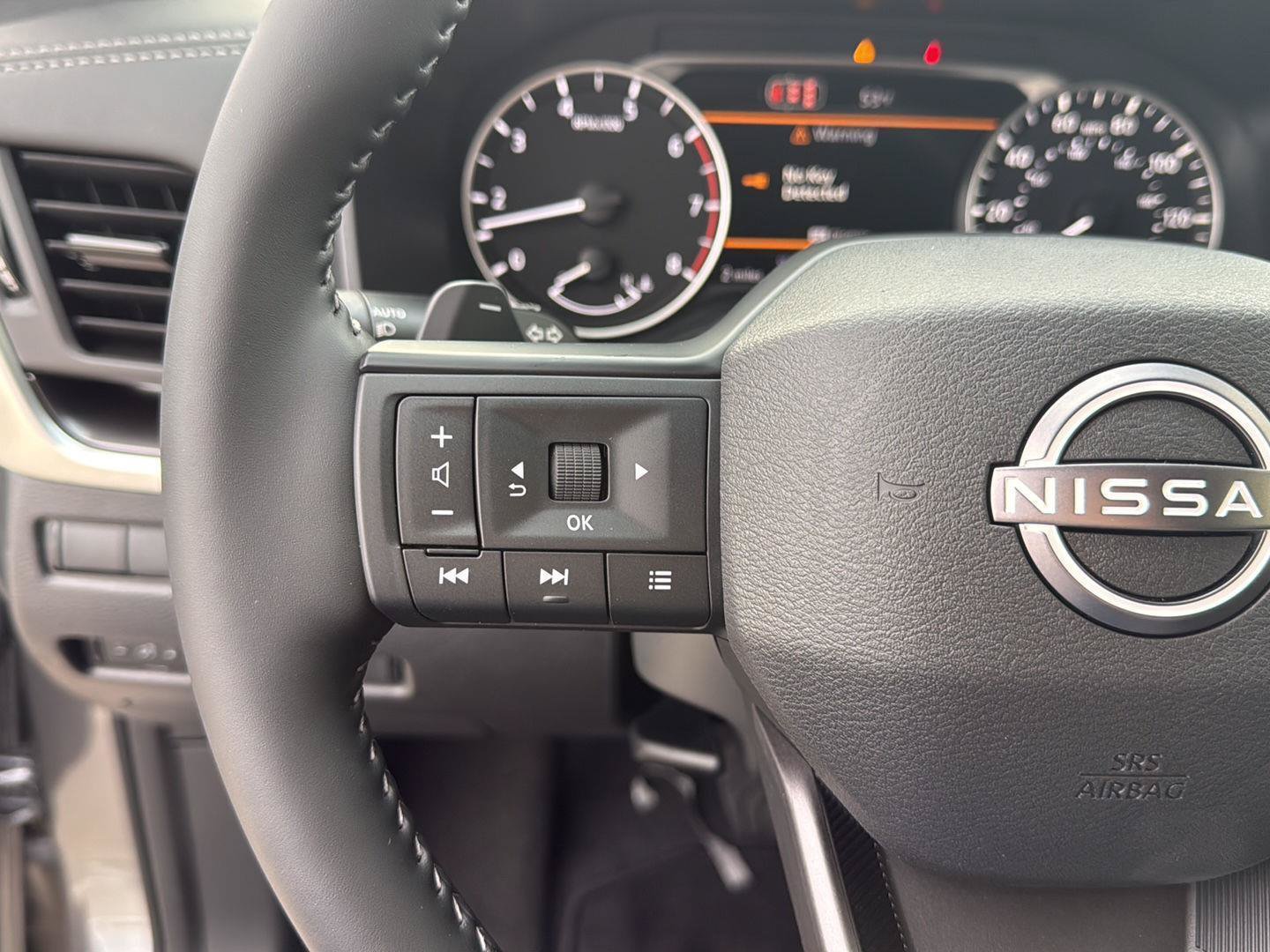 New 2026 Nissan Rogue SV w/ Cold Weather Package FWD image 32