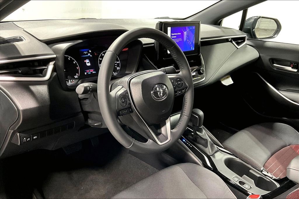 Used 2025 Toyota Corolla SE image 15