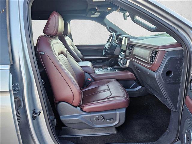 Used 2023 Ford Expedition Limited image 24