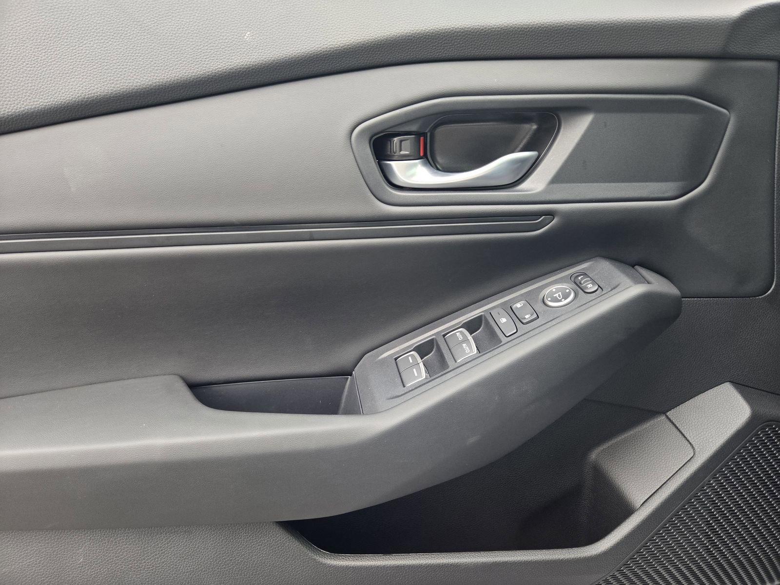 New 2025 Honda Accord SE image 25