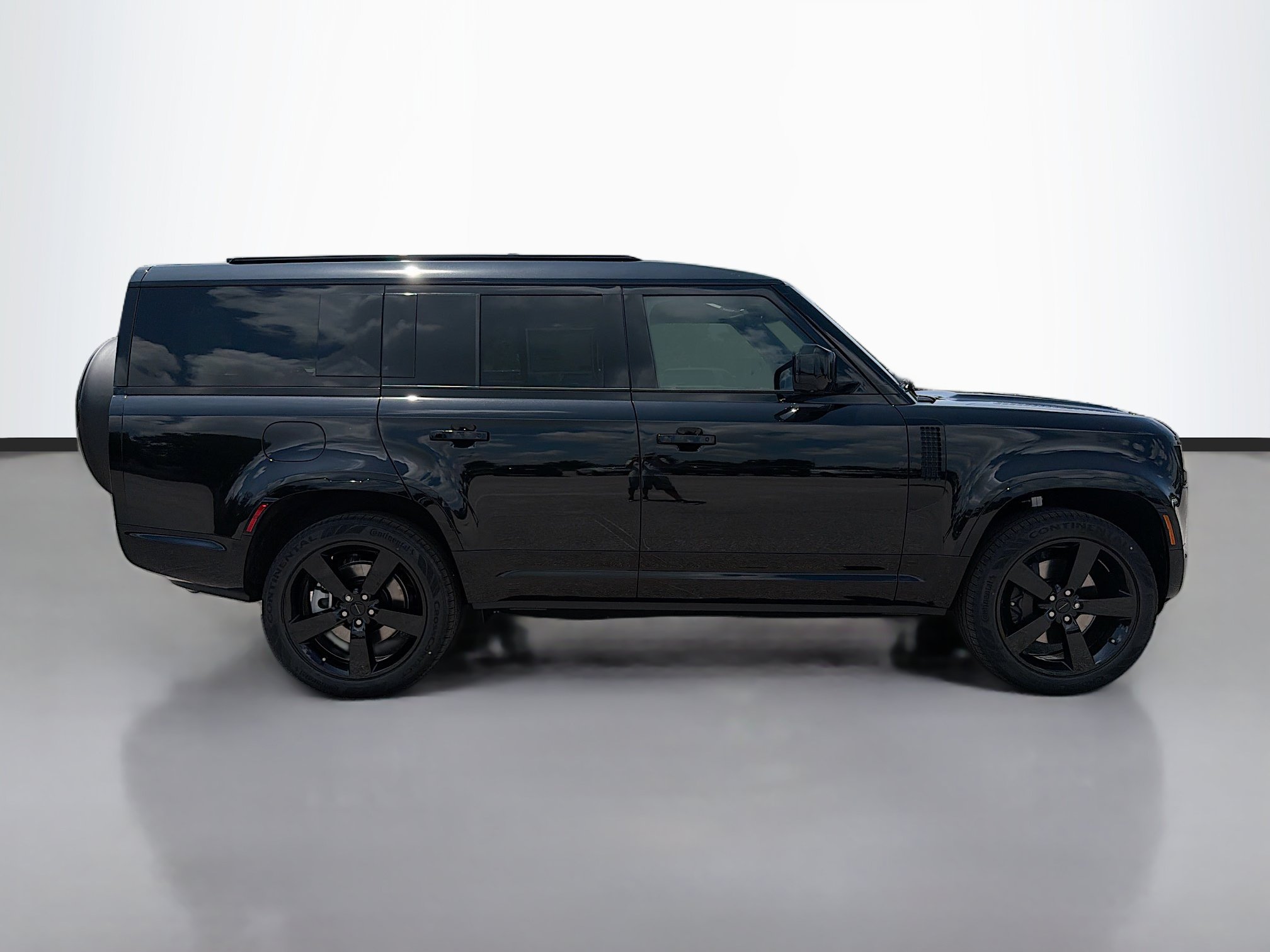 New 2026 Land Rover Defender 130 X-Dynamic SE AWD/4WD image 6