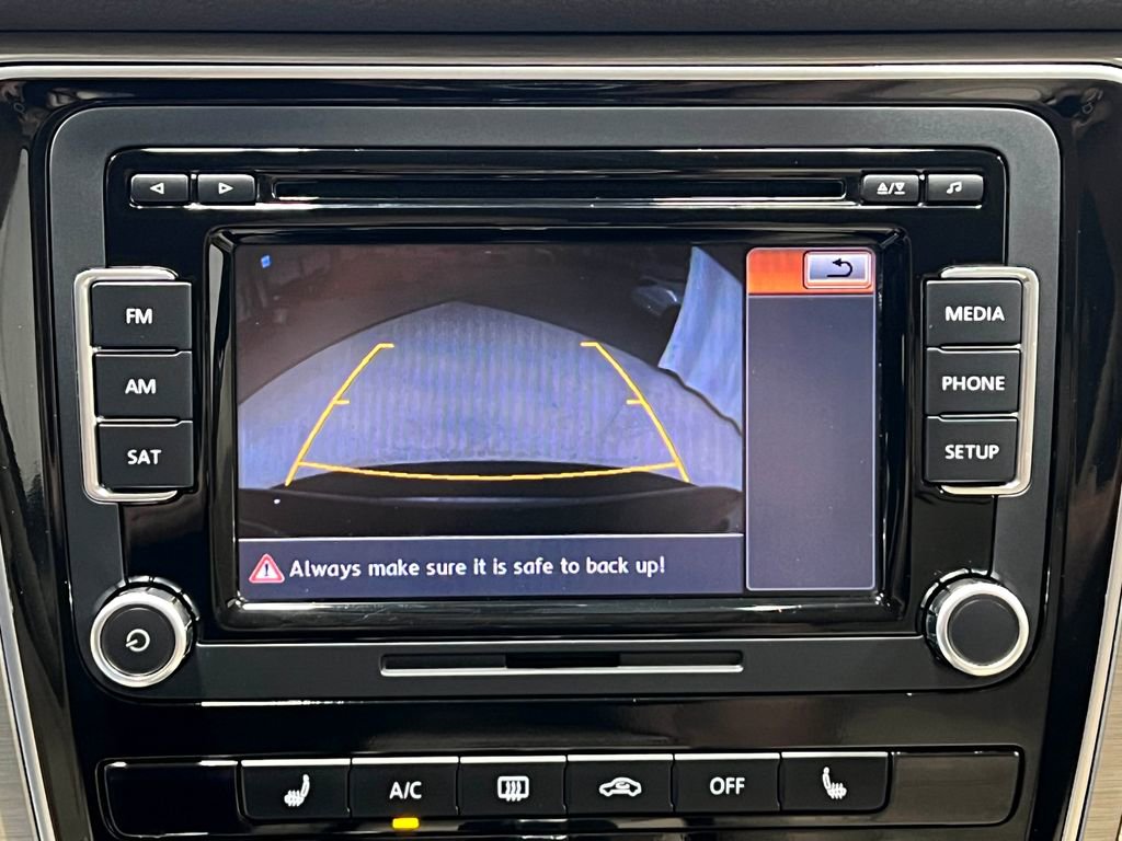 Used 2015 Volkswagen Passat TDI SE image 10